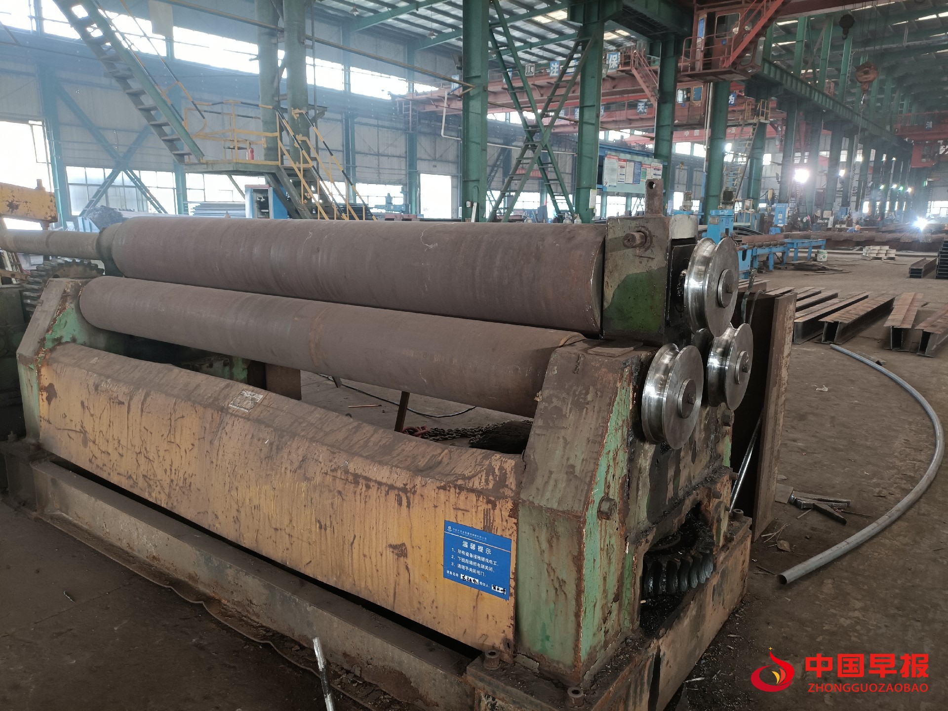 1610949168370313.jpg 改造后的钢管弯曲机 (2).jpg