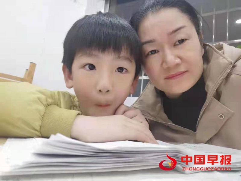 1637203075750000.jpg 吴彩虹老师.jpg