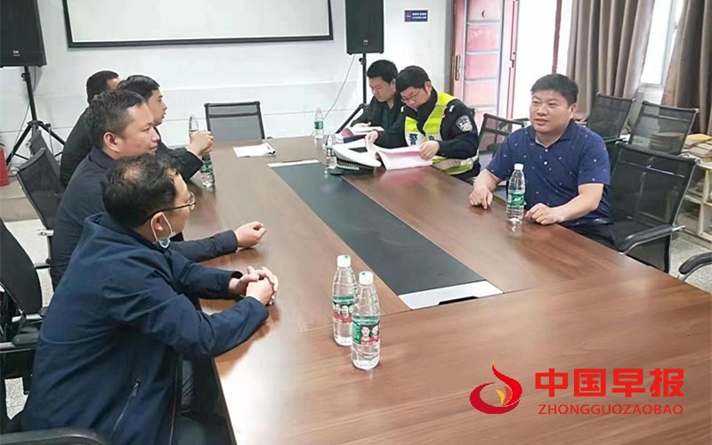 1652951058621516.jpg bdd3f0f0e9e8eb199a96df398c5acac.jpg