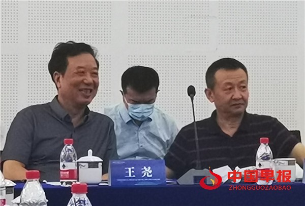 5銆佹睙鑻忕渷浣滃崗鍓富甯?佹睙鑻忕渷璇勮瀹跺崗浼氫富甯豹鏀匡紙宸?3锛夈?佹睙鑻忕渷浣滃崗鍓富甯?佽嫃宸炲競鏂囪仈涓诲腑銆佷綔鍗忎富甯帇灏\u444暀鎺堬紙宸?1锛塤鍓湰 - 澶嶄欢.jpg