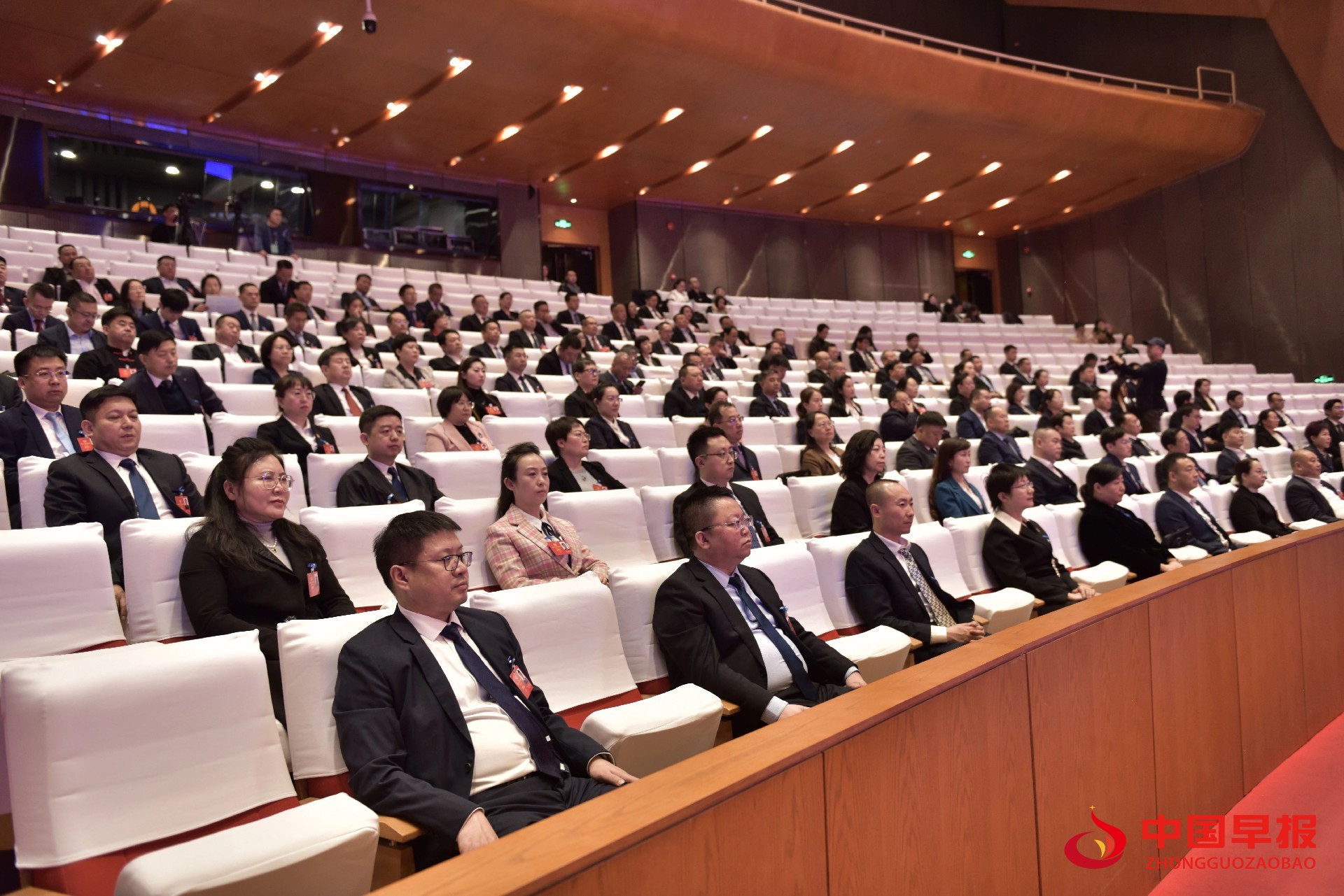 图片02.jpg