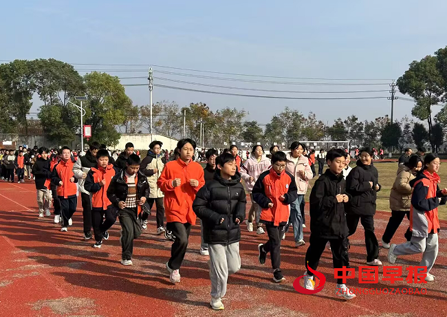 毛中 晨跑2.png