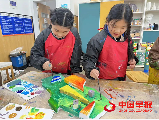 2学生美术画.png