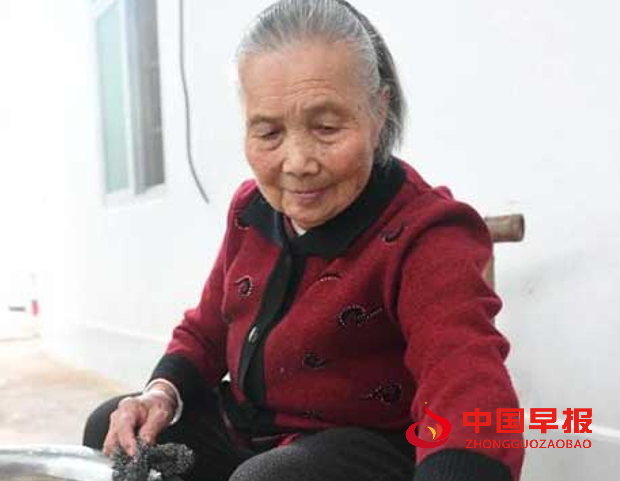 奶奶3.png