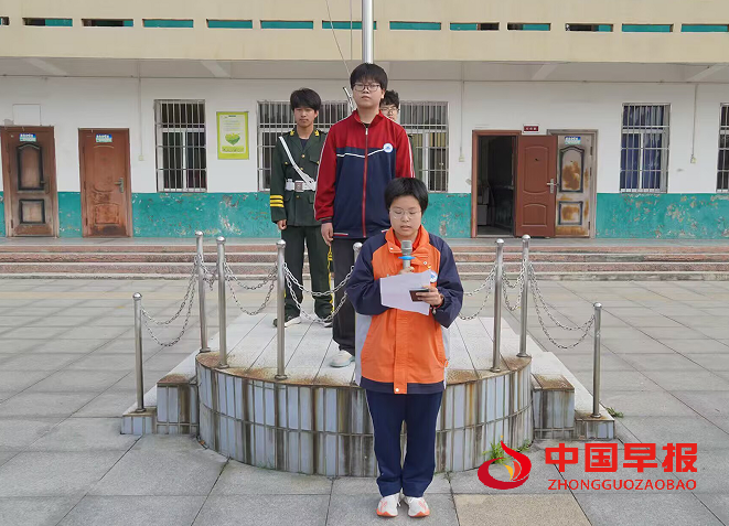5学生讲话.png