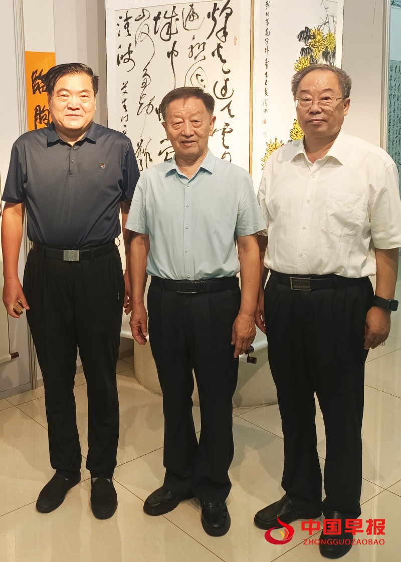 微信图片_20250816223041_副本.jpg