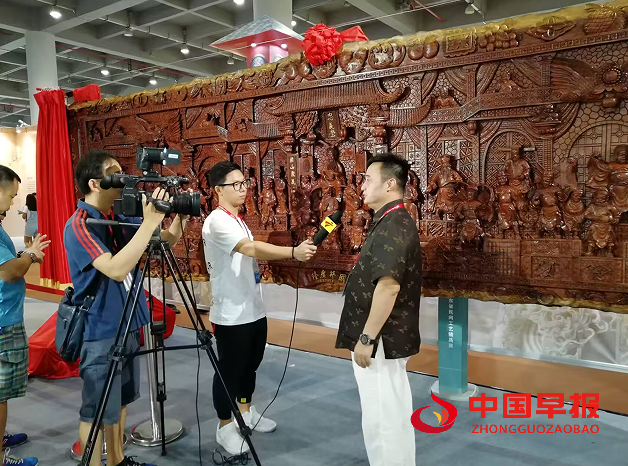 1758328128501456.png 采访.png